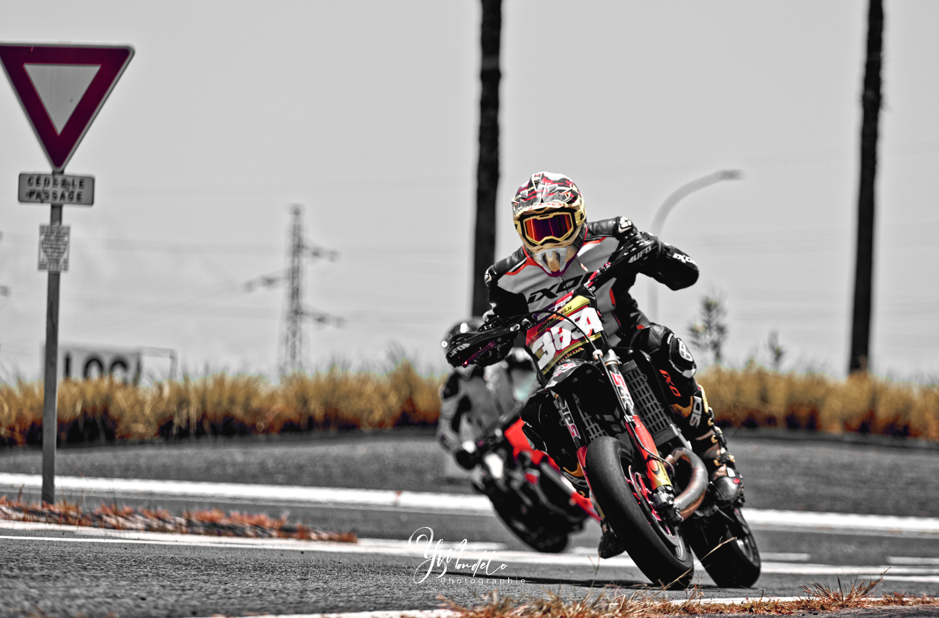 Nos portfolios photographiques supermotard 374 red #bluetimestudio